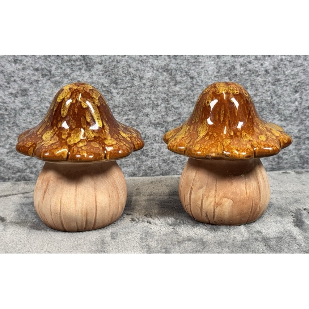 Drip‎ Glazed Ceramic Mushroom Figurines 4.25" Pottery Decor Fairy Garden Retro